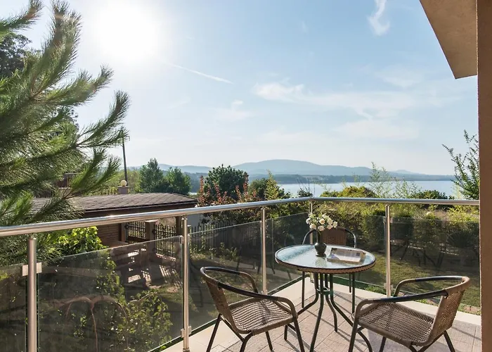 Santa Maria * Ahtopol